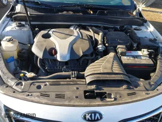 2013 Kia Optima SX w/Limited Pkg with VIN 5XXGR4A61DG112602, listed as a IAAI auction lot 41847204 with 197,828 mi miles. Bid and sale history available at carsss.com. Image 10.