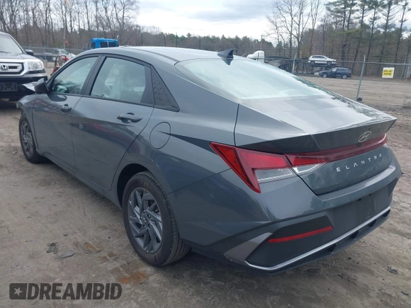 2024 Hyundai Elantra SEL with VIN KMHLM4DGXRU783877, listed as a IAAI auction lot 41892547 with 2,350 mi miles and . Bid and sale history available at DreamBid. Image 3.