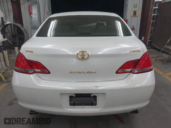 2005 Toyota Avalon XL with VIN 4T1BK36B55U013349, listed as a IAAI auction lot 41879384 with 185,821 mi miles and . Bid and sale history available at DreamBid. Image 16.