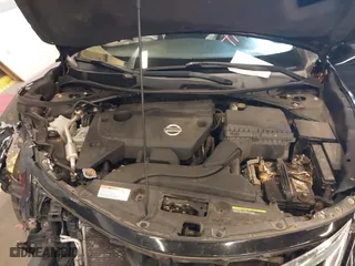 2015 Nissan Altima 2.5 SV with VIN 1N4AL3AP3FC567115, listed as a IAAI auction lot 40620700 with 178,073 mi miles. Bid and sale history available at carsss.com. Image 10.