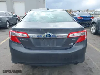2012 Toyota Camry Hybrid XLE with VIN 4T1BD1FK9CU059021, listed as a IAAI auction lot 41932696 with 194,292 mi miles. Bid and sale history available at carsss.com. Image 16.