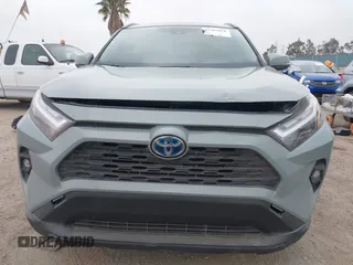 2022 Toyota RAV4 Hybrid XLE Premium with VIN 4T3B6RFV8NU102695, listed as a IAAI auction lot 42385078 with 35,614 mi miles and . Bid and sale history available at DreamBid. Image 12.