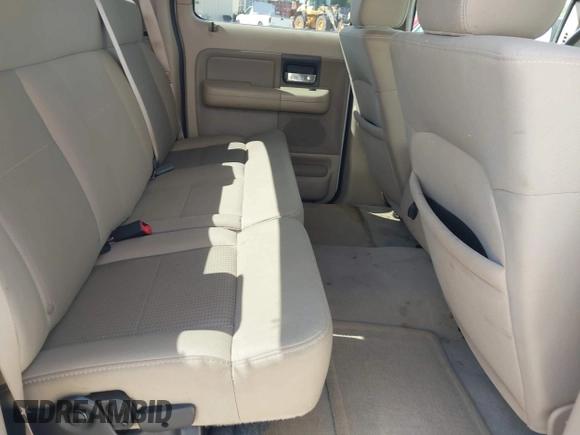 2008 Ford F-150 XLT z VIN 1FTPW12V78FB88942, wystawiony jako IAAI lot #42535564 z przebiegiem 239 965 mil mil oraz . Historia ofert i sprzedaży dostępna na DreamBid. Obrazek 8.