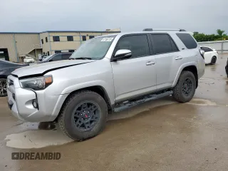 2020 Toyota 4Runner SR5 with VIN JTEZU5JR5L5214264, listed as a Copart auction lot 57186715 with 101,780 mi miles and Salvage title. Bid and sale history available at DreamBid. Image 1.
