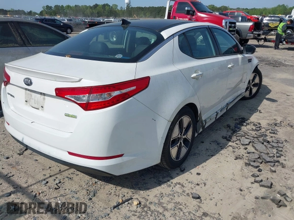 2012 Kia Optima Hybrid with VIN KNAGM4AD9C5033272, listed as a IAAI auction lot 42014808 with 173,740 mi miles. Bid and sale history available at carsss.com. Image 4.