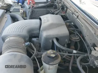 2003 Ford F-150 XL с VIN 1FTRX17L43NB82477, выставлен на аукционе IAAI как лот 42427957 с пробегом Не указан миль и . История ставок и продаж доступна на DreamBid. Изображение 19.