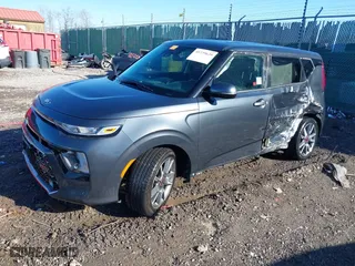 2020 Kia Soul GT-Line with VIN KNDJ63AU0L7054402, listed as a IAAI auction lot 41739639 with 47,775 mi miles. Bid and sale history available at carsss.com. Image 17.