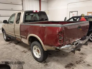 1999 Ford F-150 z VIN 2FTRX18W9XCA83920, wystawiony jako IAAI lot #41875700 z przebiegiem 234 325 mil mil oraz . Historia ofert i sprzedaży dostępna na DreamBid. Obrazek 3.