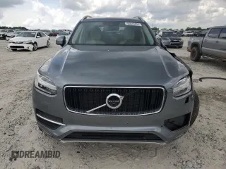 2017 Volvo XC90 Momentum z VIN YV4A22PK5H1172433, wystawiony jako Copart lot #55645855 z przebiegiem 56 834 mil mil oraz Szkody całkowita. Historia ofert i sprzedaży dostępna na DreamBid. Obrazek 5.