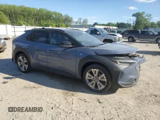 2023 Subaru Solterra Limited z VIN JTMABABA5PA003751, wystawiony jako Copart lot #52494935 z przebiegiem 66 701 mil mil oraz Szkoda całkowita • Salvage title. Historia ofert i sprzedaży dostępna na DreamBid. Obrazek 4.