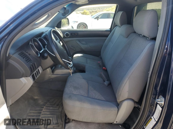 2007 Toyota Tacoma z VIN 5TENX22NX7Z338859, wystawiony jako Copart lot #55455495 z przebiegiem 147 275 mil mil oraz Szkoda całkowita • Salvage title. Historia ofert i sprzedaży dostępna na DreamBid. Obrazek 7.