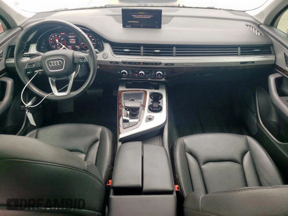 2019 Audi Q7 Premium Plus with VIN WA1LHAF73KD035542, listed as a Copart auction lot 60474105 with 75,950 mi miles and Salvage title. Bid and sale history available at DreamBid. Image 8.