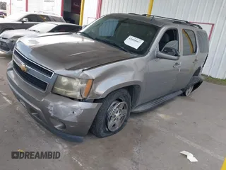 2007 Chevrolet Tahoe LS with VIN 1GNFC13C97R278535, listed as a IAAI auction lot 42008667 with 175,671 mi miles and . Bid and sale history available at DreamBid. Image 17.
