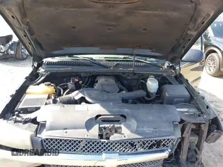 2005 Chevrolet Avalanche LS z VIN 3GNEC12Z25G212827, wystawiony jako IAAI lot #41471381 z przebiegiem 314 023 mil mil oraz . Historia ofert i sprzedaży dostępna na DreamBid. Obrazek 10.