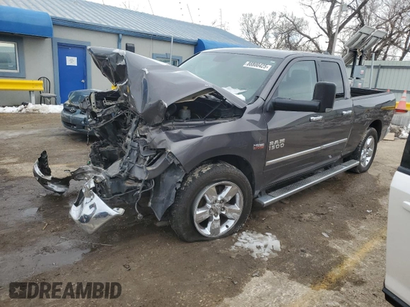 2015 Ram 1500 Big Horn z VIN 1C6RR7GT0FS507829, wystawiony jako Copart lot #88800425 z przebiegiem 213 306 mil mil oraz Szkoda całkowita • Salvage title. Historia ofert i sprzedaży dostępna na DreamBid. Obrazek 1.