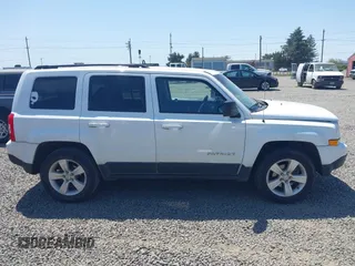2016 Jeep Patriot High Altitude z VIN 1C4NJRFB6GD610861, wystawiony jako IAAI lot #42413151 z przebiegiem Nie podano mil oraz . Historia ofert i sprzedaży dostępna na DreamBid. Obrazek 13.