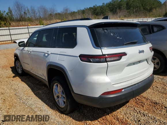2023 Jeep Grand Cherokee Laredo z VIN 1C4RJJAG0P8843486, wystawiony jako Copart lot #50243525 z przebiegiem 5 874 mil mil oraz Czysty tytuł • Clean title. Historia ofert i sprzedaży dostępna na DreamBid. Obrazek 2.