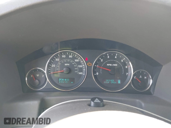 2007 Jeep Commander Sport z VIN 1J8HG48K87C696538, wystawiony jako IAAI lot #39853716 z przebiegiem 226 491 mil mil oraz . Historia ofert i sprzedaży dostępna na DreamBid. Obrazek 7.