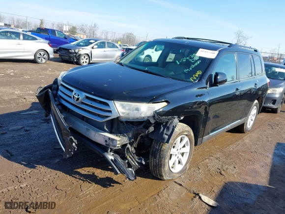2013 Toyota Highlander with VIN 5TDBK3EH8DS227166, listed as a IAAI auction lot 41497288 with 162,367 mi miles. Bid and sale history available at carsss.com. Image 17.