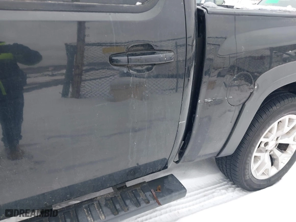 2007 Chevrolet Silverado 1500 LTZ with VIN 2GCEK13M771531683, listed as a IAAI auction lot 41558991 with 999,999 mi miles. Bid and sale history available at carsss.com. Image 6.