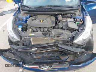 2015 Hyundai Elantra SE z VIN 5NPDH4AE0FH630351, wystawiony jako IAAI lot #41405235 z przebiegiem 122 199 mil mil oraz . Historia ofert i sprzedaży dostępna na DreamBid. Obrazek 10.