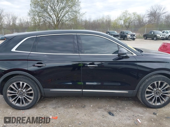 2017 Lincoln MKX Reserve z VIN 2LMPJ8LR7HBL31673, wystawiony jako IAAI lot #42202188 z przebiegiem 80 646 mil mil oraz . Historia ofert i sprzedaży dostępna na DreamBid. Obrazek 13.