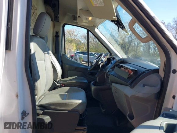 2018 Ford Transit with VIN 1FTYR1CM2JKB28906, listed as a IAAI auction lot 40822222 with 130,094 mi miles and . Bid and sale history available at DreamBid. Image 5.