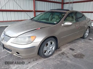 2006 Acura RL z VIN JH4KB16516C010442, wystawiony jako IAAI lot #42646581 z przebiegiem 205 633 mil mil oraz . Historia ofert i sprzedaży dostępna na DreamBid. Obrazek 2.