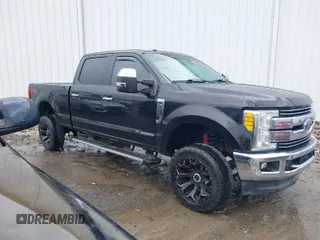 2017 Ford Super Duty F-250 SRW Lariat with VIN 1FT7W2BT0HEB74388, listed as a IAAI auction lot 41928652 with 324,376 mi miles. Bid and sale history available at carsss.com. Image 1.
