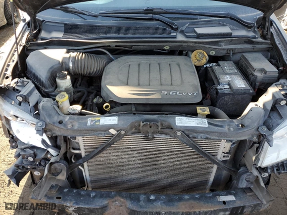 2016 Dodge Grand Caravan Canada Value Package with VIN 2C4RDGBG3GR163028, listed as a Copart auction lot 48381525 with 196,164 mi miles and Salvage Title. Bid and sale history available at carsss.com. Image 12.