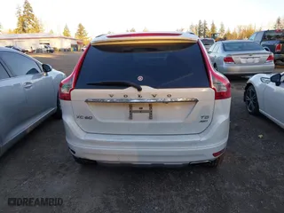 2016 Volvo XC60 T5 Platinum with VIN YV4612RM0G2787732, listed as a IAAI auction lot 41408345 with 120,429 mi miles. Bid and sale history available at carsss.com. Image 16.
