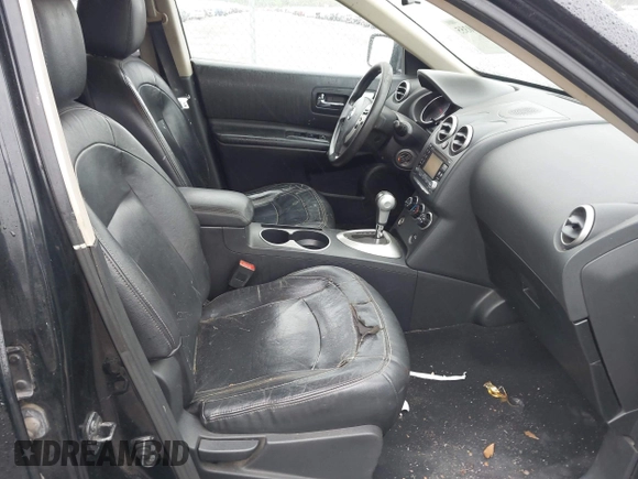 2011 Nissan Rogue SV with VIN JN8AS5MT7BW170697, listed as a IAAI auction lot 41980355 with 179,787 mi miles. Bid and sale history available at carsss.com. Image 5.