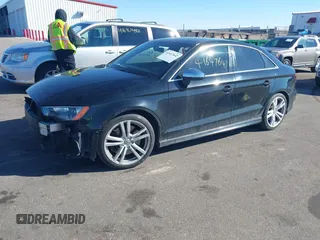 2016 Audi S3 Premium Plus z VIN WAUB1GFF7G1026753, wystawiony jako IAAI lot #41647642 z przebiegiem 145 382 mil mil oraz . Historia ofert i sprzedaży dostępna na DreamBid. Obrazek 2.