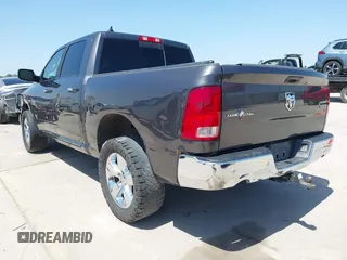 2016 Ram 1500 Lone Star z VIN 1C6RR6LT5GS209519, wystawiony jako IAAI lot #41983512 z przebiegiem 197 647 mil mil oraz . Historia ofert i sprzedaży dostępna na DreamBid. Obrazek 3.