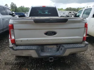 2017 Ford F-350 Lariat с VIN 1FT8W3DT7HEE94962, выставлен на аукционе Copart как лот 54735465 с пробегом 293 552 миль миль и Чистый • Clean title. История ставок и продаж доступна на DreamBid. Изображение 6.
