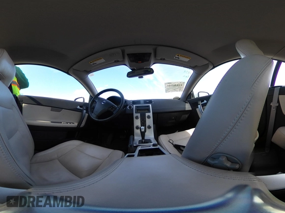 2013 Volvo C70 T5 with VIN YV1672MC0DJ139884, listed as a IAAI auction lot 41846044 with 89,838 mi miles. Bid and sale history available at carsss.com. Image 18.