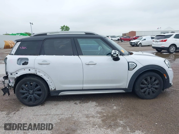 2018 MINI Countryman Cooper S z VIN WMZYT3C31J3D99568, wystawiony jako IAAI lot #42131017 z przebiegiem 54 992 mil mil oraz . Historia ofert i sprzedaży dostępna na DreamBid. Obrazek 13.