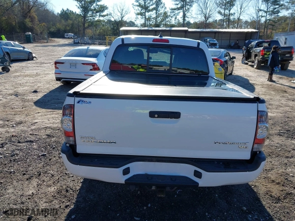 2013 Toyota Tacoma PreRunner with VIN 3TMJU4GN4DM150682, listed as a IAAI auction lot 41206289 with 66,179 mi miles. Bid and sale history available at carsss.com. Image 16.