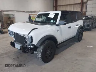 2025 Ford Bronco Outer Banks с VIN 1FMEE8BPXSLA68836, выставлен на аукционе IAAI как лот 42518156 с пробегом 287 миль миль и . История ставок и продаж доступна на DreamBid. Изображение 20.