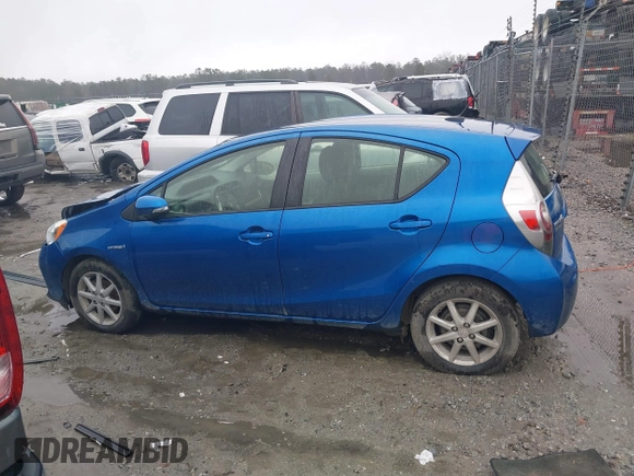 2014 Toyota Prius One z VIN JTDKDTB34E1571983, wystawiony jako IAAI lot #41760657 z przebiegiem 237 497 mil mil oraz . Historia ofert i sprzedaży dostępna na DreamBid. Obrazek 14.