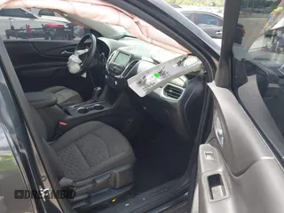 2018 Chevrolet Equinox LT with VIN 2GNAXSEV7J6206495, listed as a IAAI auction lot 41911984 with 132,428 mi miles. Bid and sale history available at carsss.com. Image 5.