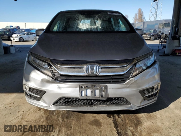 2020 Honda Odyssey Elite with VIN 5FNRL6H92LB059920, listed as a Copart auction lot 49993995 with 40,737 mi miles and Salvage Title. Bid and sale history available at DreamBid. Image 5.