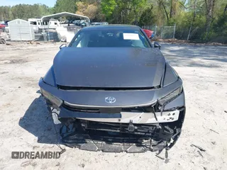 2023 Toyota Crown XLE с VIN JTDAAAAF7P3010236, выставлен на аукционе IAAI как лот 42008655 с пробегом 28 073 миль миль и . История ставок и продаж доступна на DreamBid. Изображение 11.