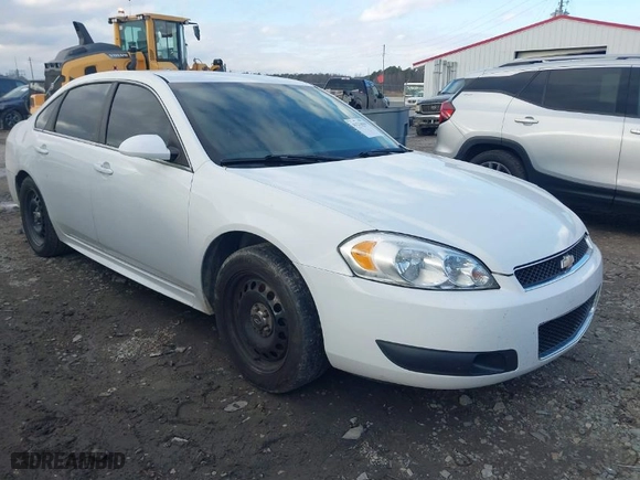 2013 Chevrolet Impala Police with VIN 2G1WD5E38D1124003, listed as a IAAI auction lot 41231039 with 172,366 mi miles. Bid and sale history available at carsss.com. Image 1.