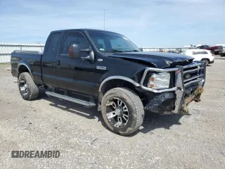 2006 Ford F-250 XL z VIN 1FTSX21596EC30884, wystawiony jako Copart lot #53560955 z przebiegiem 117 331 mil mil oraz Szkoda całkowita • Salvage title. Historia ofert i sprzedaży dostępna na DreamBid. Obrazek 4.