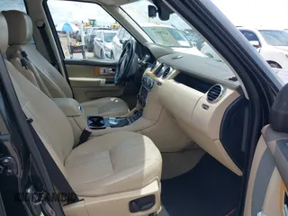 2016 Land Rover LR4 HSE with VIN SALAG2V68GA796101, listed as a IAAI auction lot 42578555 with 132,376 mi miles and . Bid and sale history available at DreamBid. Image 5.