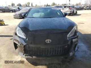 2023 Toyota 86 с VIN JF1ZNBC12P8764877, выставлен на аукционе Copart как лот 46366985 с пробегом 35 570 миль миль и Списание • Salvage title. История ставок и продаж доступна на DreamBid. Изображение 5.