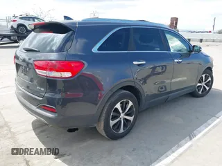 2017 Kia Sorento EX with VIN 5XYPH4A51HG318594, listed as a IAAI auction lot 41902724 with 113,498 mi miles and . Bid and sale history available at carsss.com. Image 4.