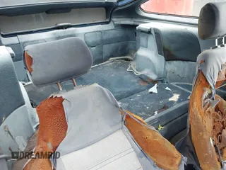 1988 Honda Civic z VIN JHMED8363JS009417, wystawiony jako IAAI lot #41959306 z przebiegiem 438 919 mil mil oraz . Historia ofert i sprzedaży dostępna na DreamBid. Obrazek 8.