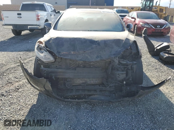 2011 Hyundai Elantra Limited z VIN KMHDH4AE1BU106475, wystawiony jako Copart lot #50752615 z przebiegiem 141 895 mil mil oraz Szkoda całkowita • Salvage title. Historia ofert i sprzedaży dostępna na DreamBid. Obrazek 5.
